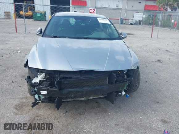 2023 Hyundai Elantra SEL z VIN 5NPLM4AG8PH090614, wystawiony jako IAAI lot #42611835 z przebiegiem 37 644 mil mil oraz . Historia ofert i sprzedaży dostępna na DreamBid. Obrazek 6.