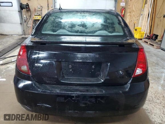 2006 Saturn ION z VIN 1G8AJ55F06Z179909, wystawiony jako Copart lot #54755145 z przebiegiem 112 845 mil mil oraz Tytuł czysty. Historia ofert i sprzedaży dostępna na DreamBid. Obrazek 6.