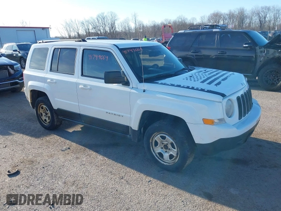 2014 Jeep Patriot Sport with VIN 1C4NJRBB2ED772022, listed as a IAAI auction lot 41749664 with 161,876 mi miles. Bid and sale history available at carsss.com. Image 1.