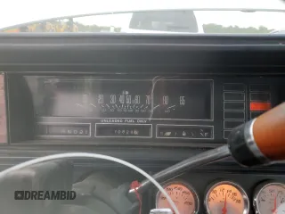 1987 Oldsmobile Cutlass z VIN 1G3GR51Y2HR316707, wystawiony jako Copart lot #69328344 z przebiegiem 70 828 mil mil oraz Szkody całkowita. Historia ofert i sprzedaży dostępna na DreamBid. Obrazek 9.