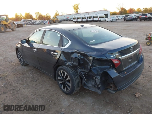 2018 Nissan Altima 2.5 S with VIN 1N4AL3AP0JC252006, listed as a IAAI auction lot 40632218 with 103,865 mi miles. Bid and sale history available at carsss.com. Image 3.