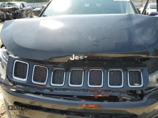 2018 Jeep Compass Latitude with VIN 3C4NJCBBXJT339470, listed as a Copart auction lot 61000055 with 75,563 mi miles and Salvage title. Bid and sale history available at DreamBid. Image 12.
