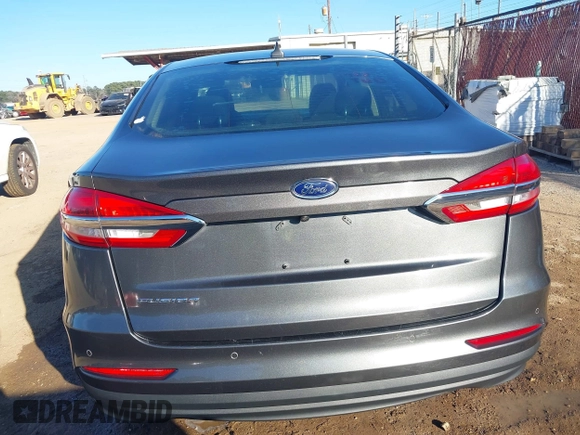 2020 Ford Fusion SE with VIN 3FA6P0H75LR129109, listed as a IAAI auction lot 41385458 with 98,099 mi miles. Bid and sale history available at carsss.com. Image 16.
