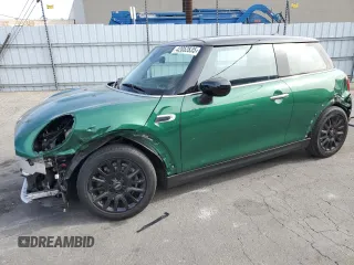 2021 MINI Hardtop Cooper with VIN WMWXR3C0XM2P13271, listed as a Copart auction lot 42052835 with 22,624 mi miles and Salvage Title. Bid and sale history available at DreamBid. Image 1.