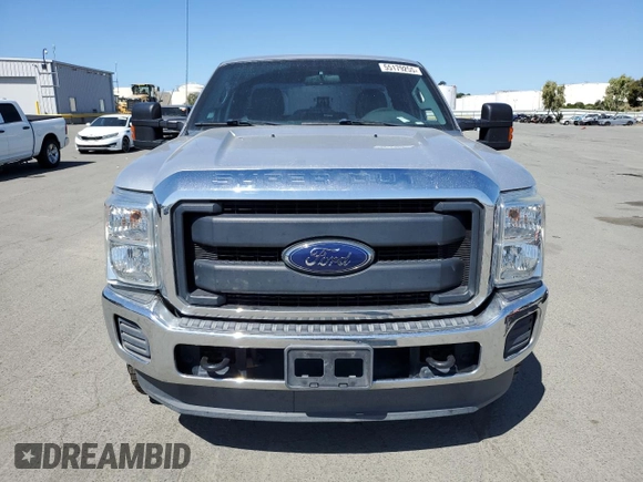 2016 Ford F-250 XLT z VIN 1FT7X2BT3GEC15494, wystawiony jako Copart lot #55179255 z przebiegiem 178 515 mil mil oraz Czysty tytuł • Clean title. Historia ofert i sprzedaży dostępna na DreamBid. Obrazek 5.