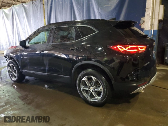 2024 Chevrolet Blazer LT z VIN 3GNKBJR40RS198008, wystawiony jako Copart lot #50523015 z przebiegiem 27 564 mil mil oraz Nie do naprawy • Non repairable. Historia ofert i sprzedaży dostępna na DreamBid. Obrazek 2.
