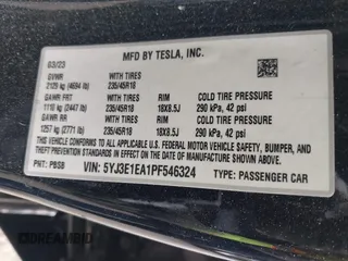 2023 Tesla Model 3 z VIN 5YJ3E1EA1PF546324, wystawiony jako IAAI lot #42103745 z przebiegiem 33 284 mil mil oraz . Historia ofert i sprzedaży dostępna na DreamBid. Obrazek 9.
