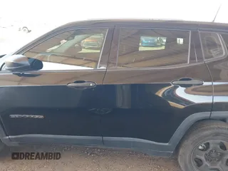 2018 Jeep Compass Sport с VIN 3C4NJCABXJT368260, выставлен на аукционе IAAI как лот 42507535 с пробегом 80 671 миль миль и . История ставок и продаж доступна на DreamBid. Изображение 14.