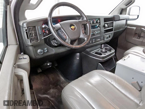 2020 Chevrolet Express Cargo with VIN 1GCWGAFG5L1277807, listed as a Copart auction lot 62069415 with 186,206 mi miles and Clean title. Bid and sale history available at DreamBid. Image 8.