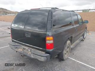 2003 Chevrolet Suburban LS with VIN 1GNEC16T13J250647, listed as a IAAI auction lot 41901480 with 225,335 mi miles and . Bid and sale history available at DreamBid. Image 4.