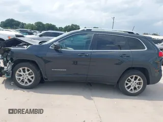 2018 Jeep Cherokee Latitude Plus с VIN 1C4PJLLB7JD573322, выставлен на аукционе IAAI как лот 42162841 с пробегом 81 938 миль миль и . История ставок и продаж доступна на DreamBid. Изображение 15.