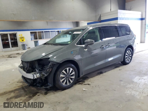 2021 Chrysler Pacifica Hybrid Touring L with VIN 2C4RC1L72MR596429, listed as a Copart auction lot 53859345 with 97,218 mi miles and Salvage title. Bid and sale history available at DreamBid. Image 1.