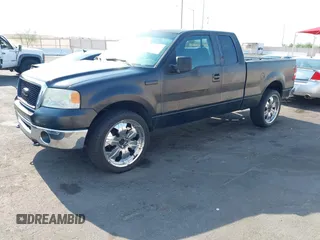 2007 Ford F-150 XLT z VIN 1FTPX14V67KD12229, wystawiony jako IAAI lot #42749433 z przebiegiem 156 168 mil mil oraz . Historia ofert i sprzedaży dostępna na DreamBid. Obrazek 2.
