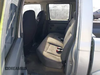2001 Nissan Frontier XE z VIN 1N6ED27Y41C341156, wystawiony jako IAAI lot #42470999 z przebiegiem 262 076 mil mil oraz . Historia ofert i sprzedaży dostępna na DreamBid. Obrazek 8.