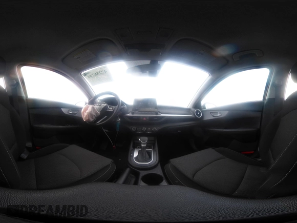2024 Kia Forte LXS z VIN 3KPF24AD5RE704650, wystawiony jako IAAI lot #42288244 z przebiegiem 26 077 mil mil oraz . Historia ofert i sprzedaży dostępna na DreamBid. Obrazek 18.