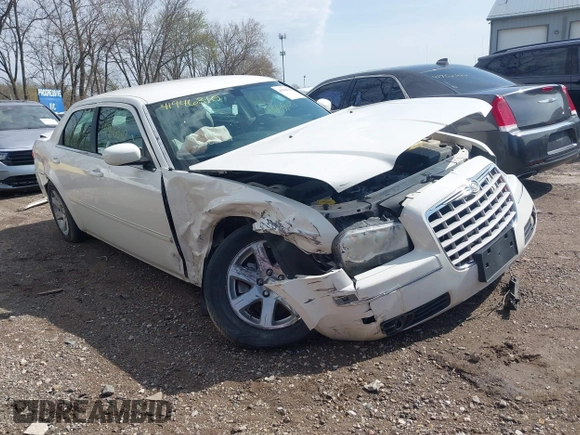 2006 Chrysler 300 Touring with VIN 2C3KA53G56H524944, listed as a IAAI auction lot 41946310 with 193,945 mi miles and . Bid and sale history available at DreamBid. Image 1.