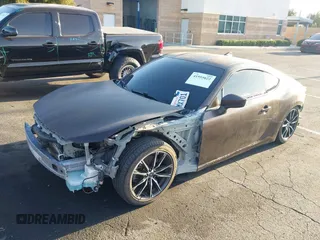 2017 Toyota 86 z VIN JF1ZNAA13H9705460, wystawiony jako IAAI lot #41955022 z przebiegiem 83 218 mil mil oraz . Historia ofert i sprzedaży dostępna na DreamBid. Obrazek 20.