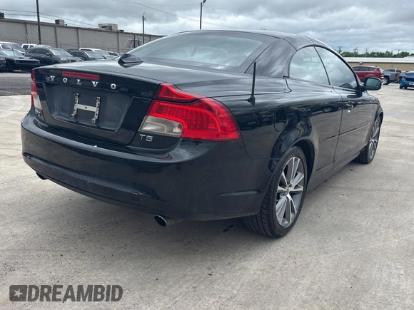 2012 Volvo C70 T5 with VIN YV1672MC2CJ127802, listed as a Copart auction lot 55505505 with 136,610 mi miles and Clean Title. Bid and sale history available at carsss.com. Image 4.