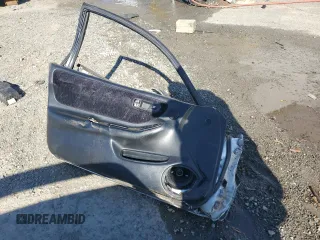 1996 Acura Integra LS z VIN JH4DC4458TS022843, wystawiony jako Copart lot #87725945 z przebiegiem 217 753 mil mil oraz Szkoda całkowita • Salvage title. Historia ofert i sprzedaży dostępna na DreamBid. Obrazek 12.