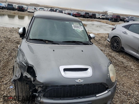 2008 MINI Hardtop S z VIN WMWMF73558TT89922, wystawiony jako Copart lot #88080275 z przebiegiem Nie podano mil oraz Szkoda całkowita • Salvage title. Historia ofert i sprzedaży dostępna na DreamBid. Obrazek 5.