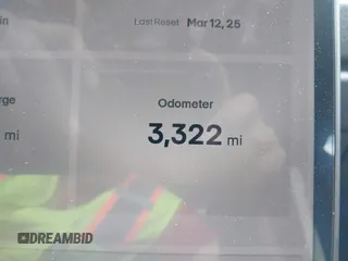 2023 Fisker Ocean One z VIN VCF1ZBU22PG006157, wystawiony jako IAAI lot #41887759 z przebiegiem 3322 mil mil oraz . Historia ofert i sprzedaży dostępna na DreamBid. Obrazek 15.