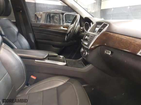2014 Mercedes-Benz M-Class ML 350 with VIN 4JGDA5HB1EA312780, listed as a IAAI auction lot 41841481 with 183,196 mi miles. Bid and sale history available at carsss.com. Image 5.