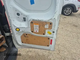 2016 Ford Transit Connect XL z VIN NM0LS6E73G1247241, wystawiony jako IAAI lot #42457319 z przebiegiem 149 533 mil mil oraz . Historia ofert i sprzedaży dostępna na DreamBid. Obrazek 20.