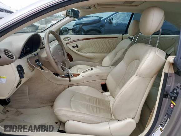 2008 Mercedes-Benz CLK 350 с VIN WDBTJ56H08F254657, выставлен на аукционе Copart как лот 60846535 с пробегом 96 200 миль миль и Списание • Salvage title. История ставок и продаж доступна на DreamBid. Изображение 7.