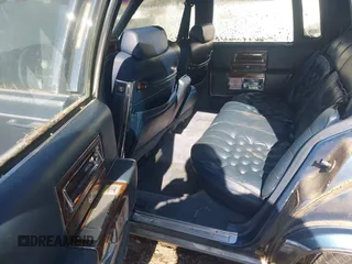 1992 Cadillac Brougham z VIN 1G6DW54EXNR707566, wystawiony jako IAAI lot #41854321 z przebiegiem Nie podano mil oraz . Historia ofert i sprzedaży dostępna na DreamBid. Obrazek 8.