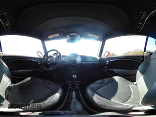 2014 MINI Convertible S с VIN WMWZP3C50ET298497, выставлен на аукционе IAAI как лот 42345812 с пробегом 119 921 миль миль и . История ставок и продаж доступна на DreamBid. Изображение 18.