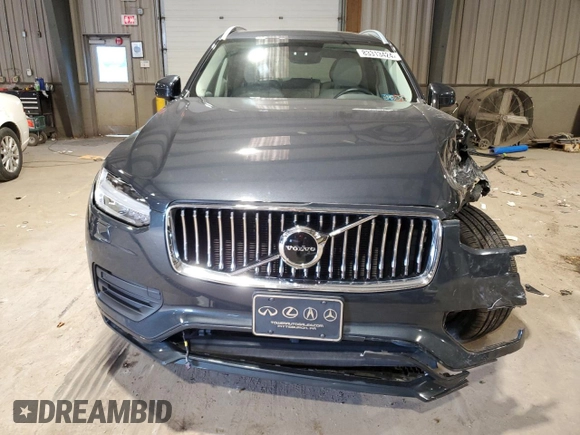 2021 Volvo XC90 Momentum with VIN YV4102PKXM1710558, listed as a Copart auction lot 83313424 with 40,759 mi miles and Salvage Title. Bid and sale history available at carsss.com. Image 5.