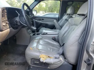 2000 Chevrolet Tahoe LS with VIN 1GNEK13T2YJ203710, listed as a Copart auction lot 57302495 with 237,227 mi miles and Salvage title. Bid and sale history available at DreamBid. Image 7.