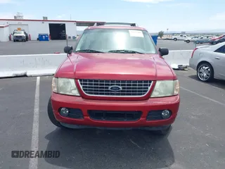 2005 Ford Explorer z VIN 1FMDU63K75ZA09251, wystawiony jako IAAI lot #42353306 z przebiegiem 178 694 mil mil oraz . Historia ofert i sprzedaży dostępna na DreamBid. Obrazek 6.