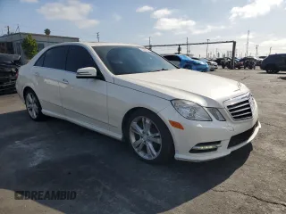 2013 Mercedes-Benz E 350 Luxury with VIN WDDHF5KB4DA697286, listed as a Copart auction lot 63399425 with 155,496 mi miles and Salvage title. Bid and sale history available at DreamBid. Image 4.