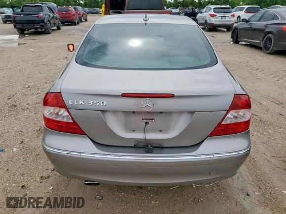 2008 Mercedes-Benz CLK 350 с VIN WDBTJ56H08F254657, выставлен на аукционе Copart как лот 60846535 с пробегом 96 200 миль миль и Списание • Salvage title. История ставок и продаж доступна на DreamBid. Изображение 6.