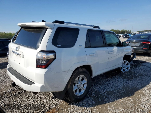 2023 Toyota 4Runner SR5 with VIN JTEMU5JR7P6120994, listed as a Copart auction lot 51957775 with 26,803 mi miles and Clean title. Bid and sale history available at DreamBid. Image 3.