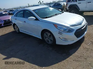 2013 Hyundai Sonata with VIN KMHEC4A49DA079878, listed as a IAAI auction lot 42153088 with 112,271 mi miles and . Bid and sale history available at carsss.com. Image 1.