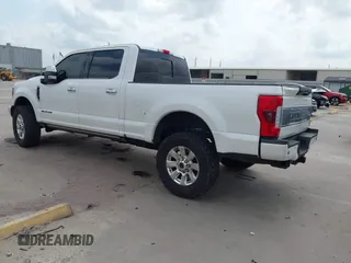 2017 Ford F-250 Lariat with VIN 1FT7W2BTXHEB75967, listed as a IAAI auction lot 42241525 with 181,780 mi miles and . Bid and sale history available at DreamBid. Image 3.
