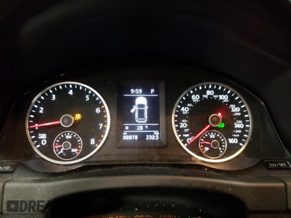 2017 Volkswagen Tiguan S z VIN WVGBV7AX4HK039281, wystawiony jako Copart lot #88013955 z przebiegiem 88 878 mil mil oraz Szkoda całkowita • Salvage title. Historia ofert i sprzedaży dostępna na DreamBid. Obrazek 9.