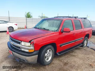 2001 Chevrolet Suburban LT with VIN 3GNEC16T01G219226, listed as a IAAI auction lot 41984110 with 284,511 mi miles. Bid and sale history available at carsss.com. Image 2.