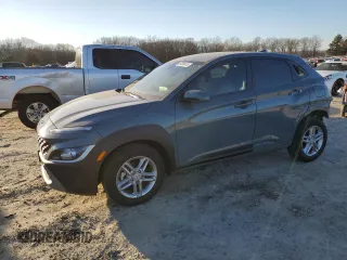 2022 Hyundai Kona SE with VIN KM8K22AB3NU763883, listed as a Copart auction lot 43555415 with 7,506 mi miles and Salvage Title. Bid and sale history available at carsss.com. Image 1.