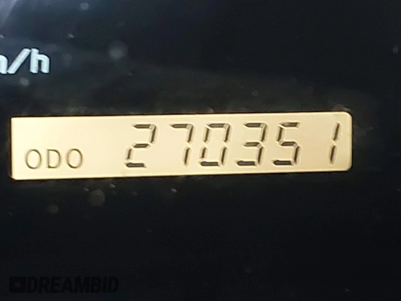2000 Lexus LX 470 z VIN JT6HT00W9Y0103225, wystawiony jako IAAI lot #41148826 z przebiegiem 270 351 mil mil oraz . Historia ofert i sprzedaży dostępna na DreamBid. Obrazek 15.
