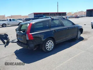 2009 Volvo V50 2.4L с VIN YV1MW382792460372, выставлен на аукционе IAAI как лот 41871838 с пробегом Не указан миль и . История ставок и продаж доступна на DreamBid. Изображение 4.
