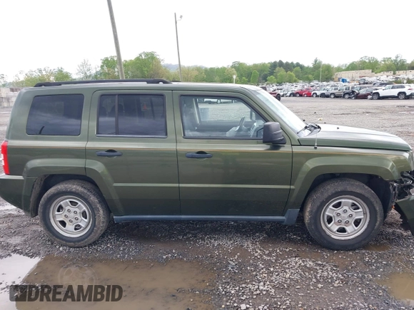 2008 Jeep Patriot Sport with VIN 1J8FT28088D520705, listed as a IAAI auction lot 42107804 with 77,032 mi miles and . Bid and sale history available at DreamBid. Image 13.