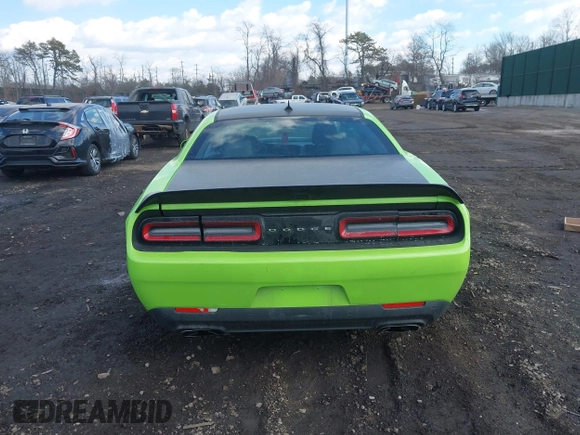 2023 Dodge Challenger R/T Scat Pack z VIN 2C3CDZFJ5PH527693, wystawiony jako IAAI lot #41428982 z przebiegiem 11 739 mil mil oraz . Historia ofert i sprzedaży dostępna na DreamBid. Obrazek 16.