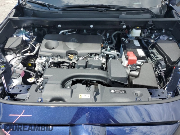 2025 Toyota RAV4 XLE Premium z VIN 2T3A1RFVXSW561913, wystawiony jako Copart lot #64755135 z przebiegiem 216 mil mil oraz Szkoda całkowita • Salvage title. Historia ofert i sprzedaży dostępna na DreamBid. Obrazek 12.