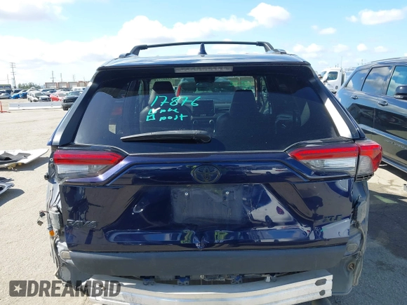 2022 Toyota RAV4 XLE Premium with VIN 2T3C1RFV2NW191537, listed as a IAAI auction lot 42245715 with 72,307 mi miles and . Bid and sale history available at DreamBid. Image 17.