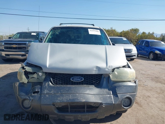 2006 Ford Escape XLT z VIN 1FMCU93136KC15231, wystawiony jako IAAI lot #42625410 z przebiegiem 117 479 mil mil oraz . Historia ofert i sprzedaży dostępna na DreamBid. Obrazek 13.