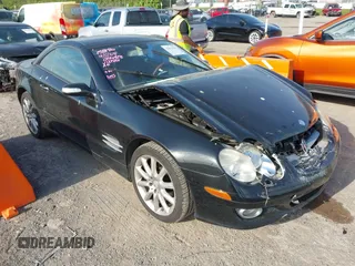 2007 Mercedes-Benz SL 550 с VIN WDBSK71F27F132696, выставлен на аукционе IAAI как лот 42053879 с пробегом 115 093 миль миль и . История ставок и продаж доступна на DreamBid. Изображение 1.