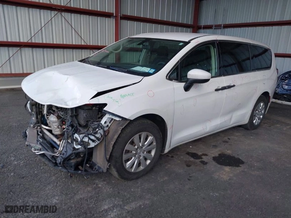 2020 Chrysler Voyager L with VIN 2C4RC1AG9LR245566, listed as a IAAI auction lot 40754924 with 77,705 mi miles. Bid and sale history available at carsss.com. Image 2.